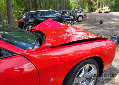 2010 Dodge Challenger R/T z USA, uszkodzony, nr VIN 2B3CJ5DT0AH160633